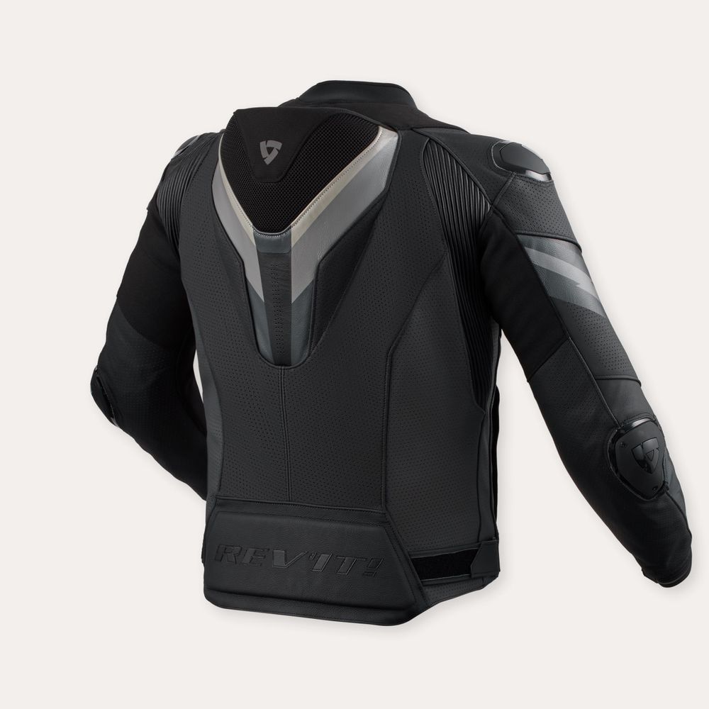 Quantum 3 Pro Jacket large back